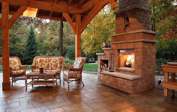 Outdoor Fireplace in Melbourne