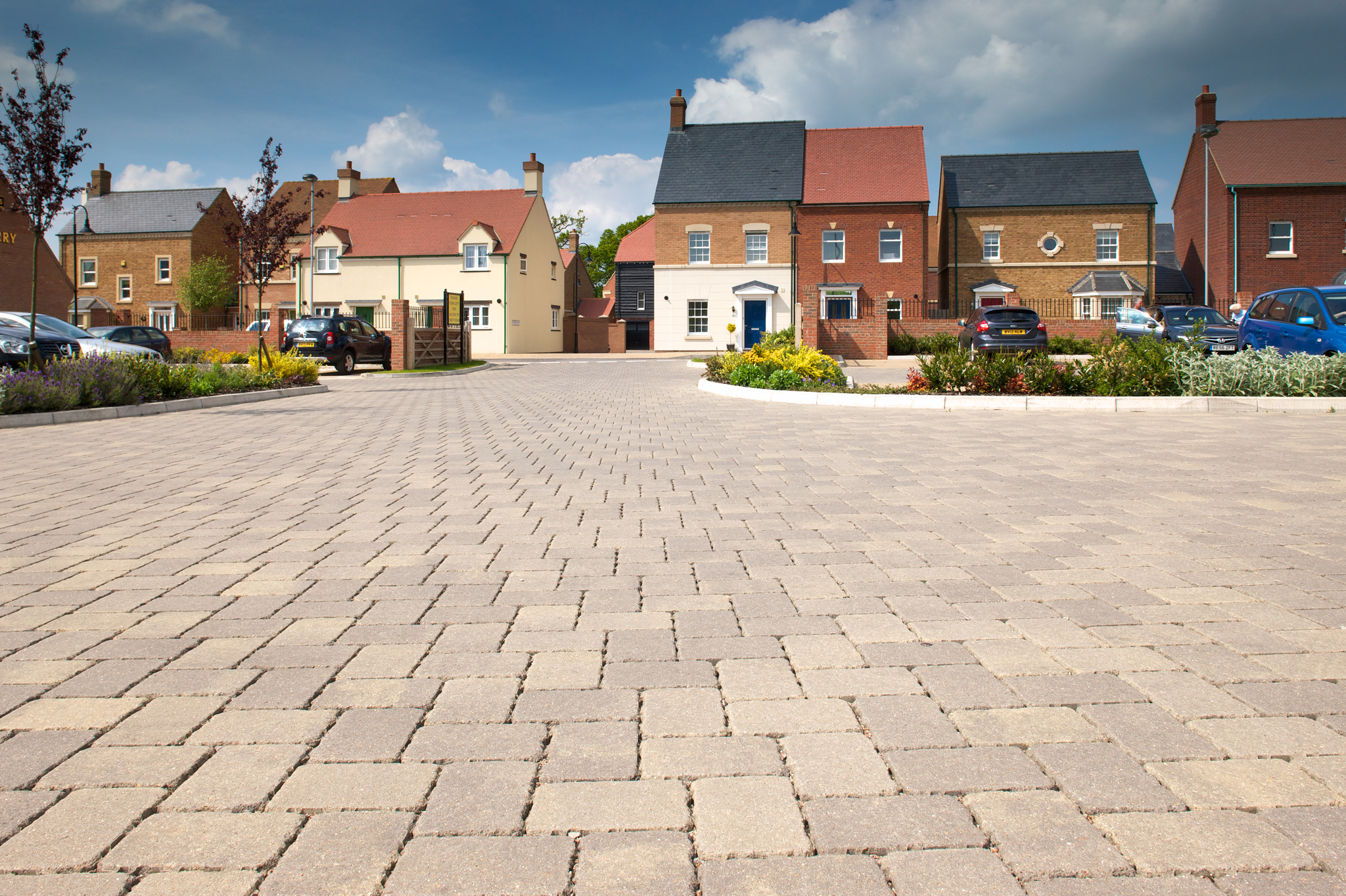 The Importance of Hiring a Professional Paving Contractor