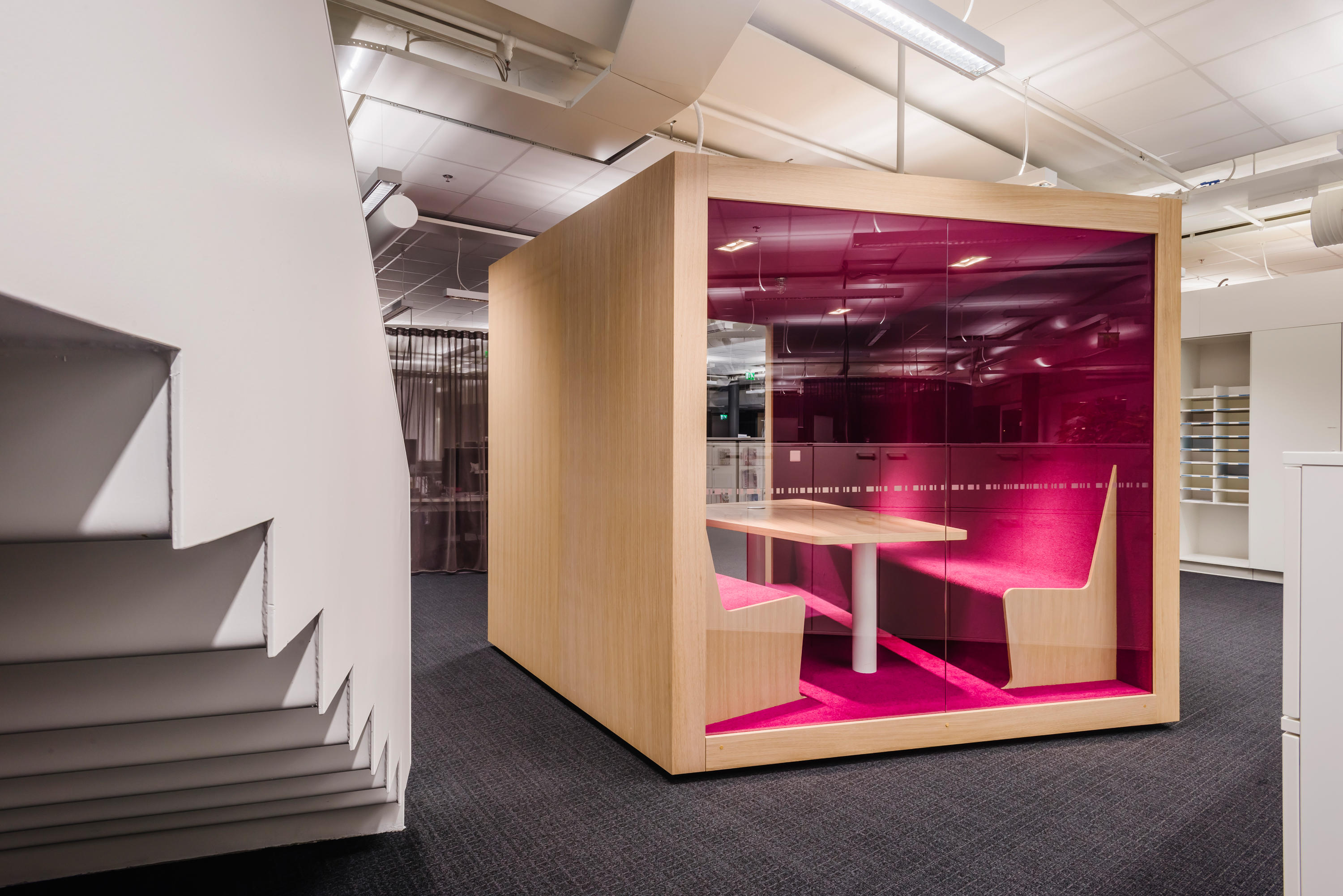Addressing Common Office Challenges: 13 Ways Office Furniture Can Provide Solutions